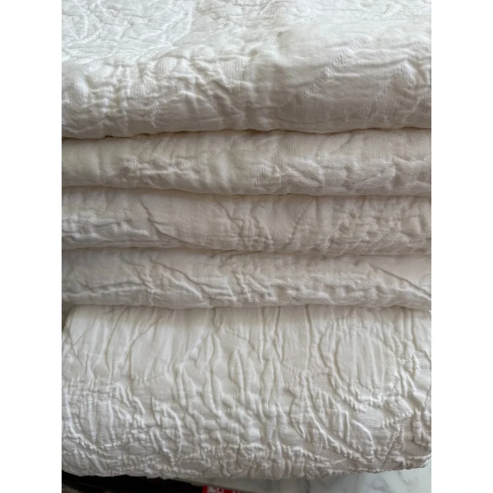 Pottery Barn White Floral Quilted Full Queen Quilt Set 2 Euro 2 Standard Shams